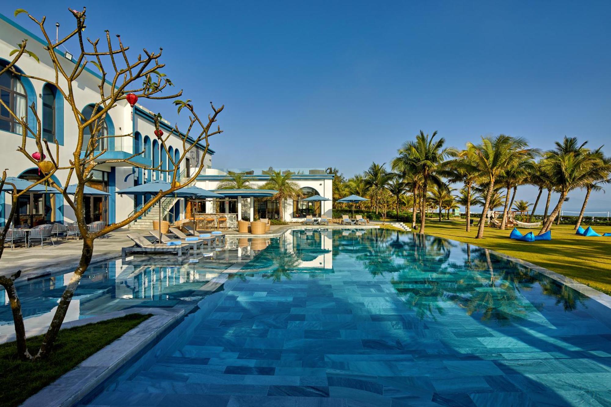 Wyndham Hoi An Royal Beachfront & 5* An Ban