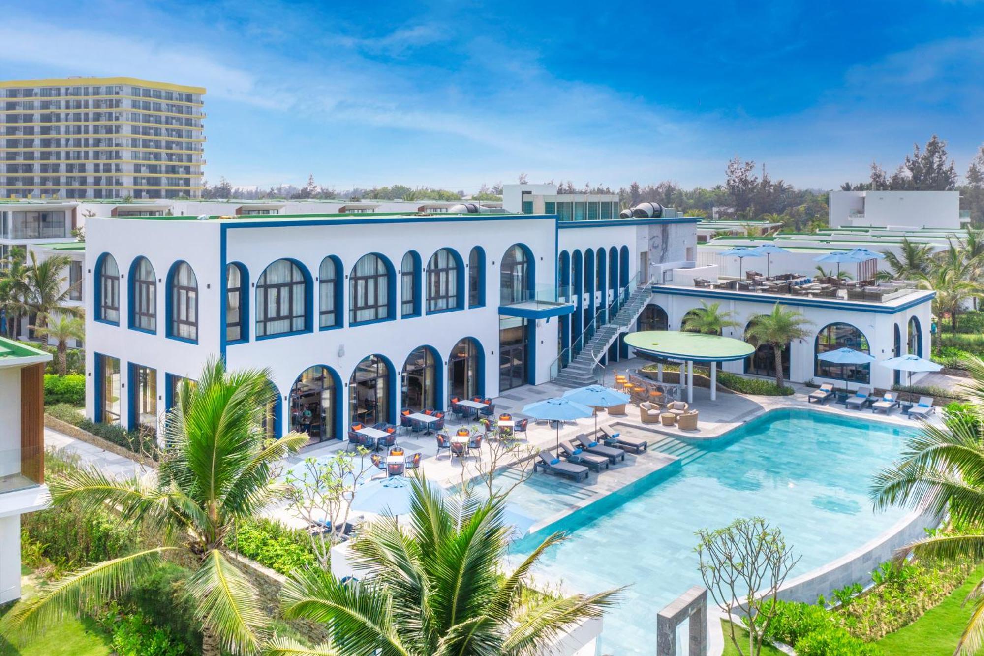 Resort Wyndham Hoi An Royal Beachfront & An Ban