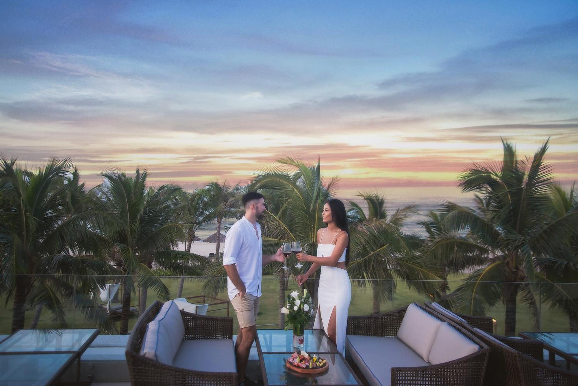 Wyndham Hoi An Royal Beachfront & Resort 5*