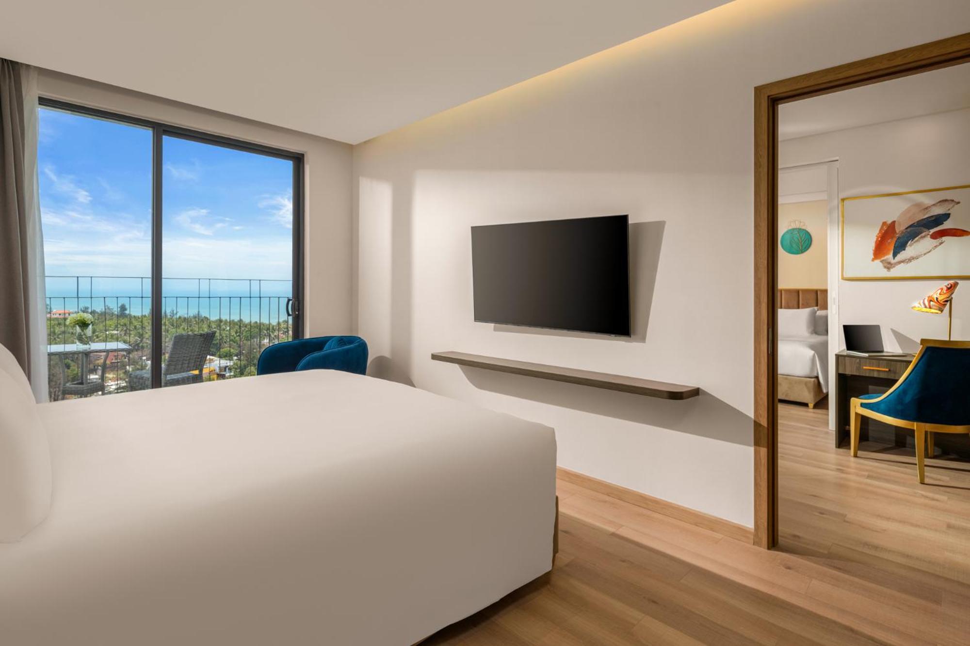 Wyndham Hoi An Royal Beachfront & Resort