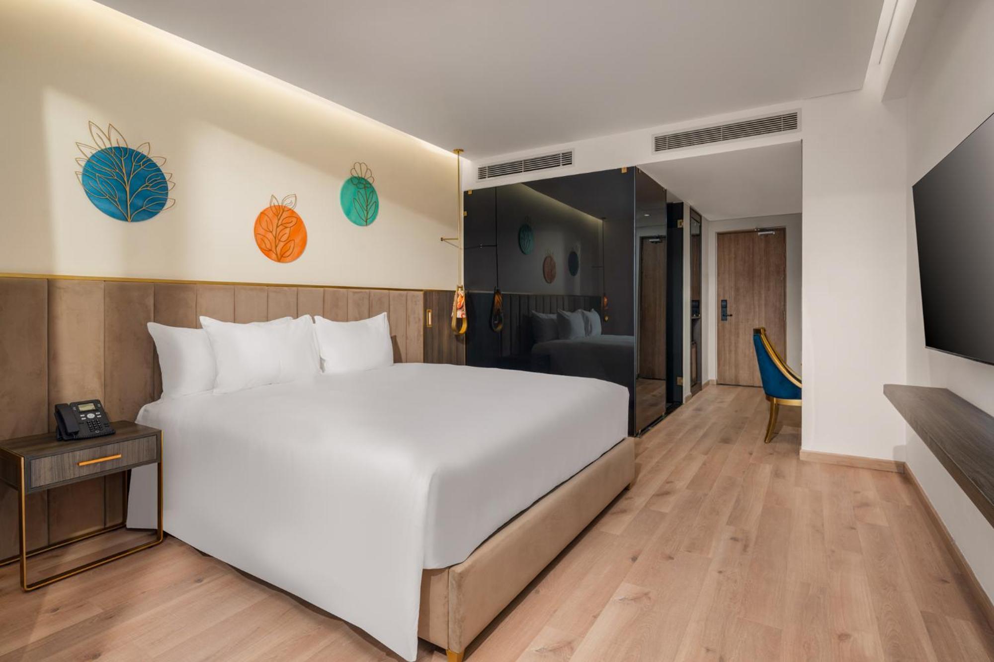 Wyndham Hoi An Royal Beachfront & Resort An Ban