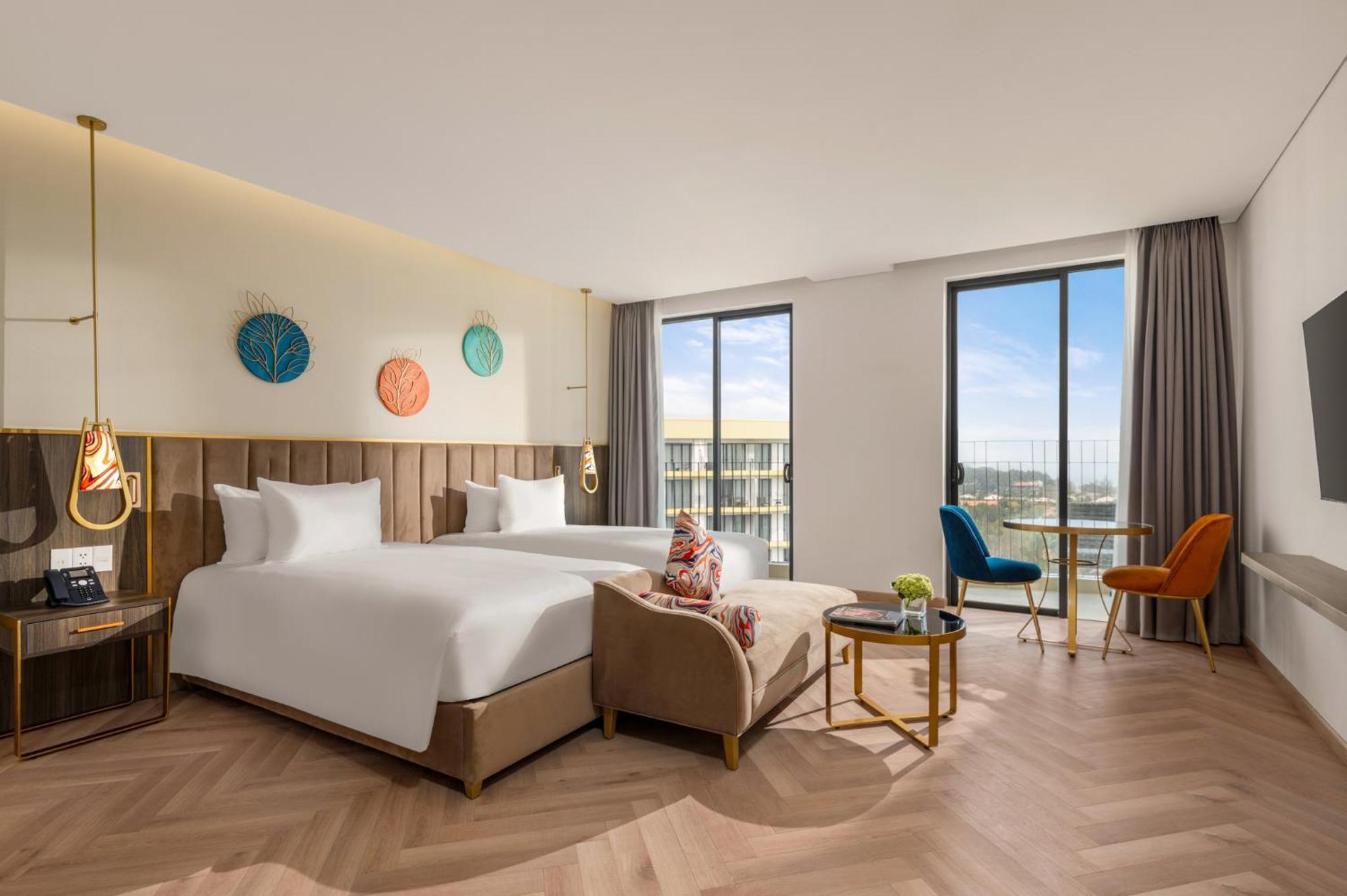 Wyndham Hoi An Royal Beachfront & 5* An Ban